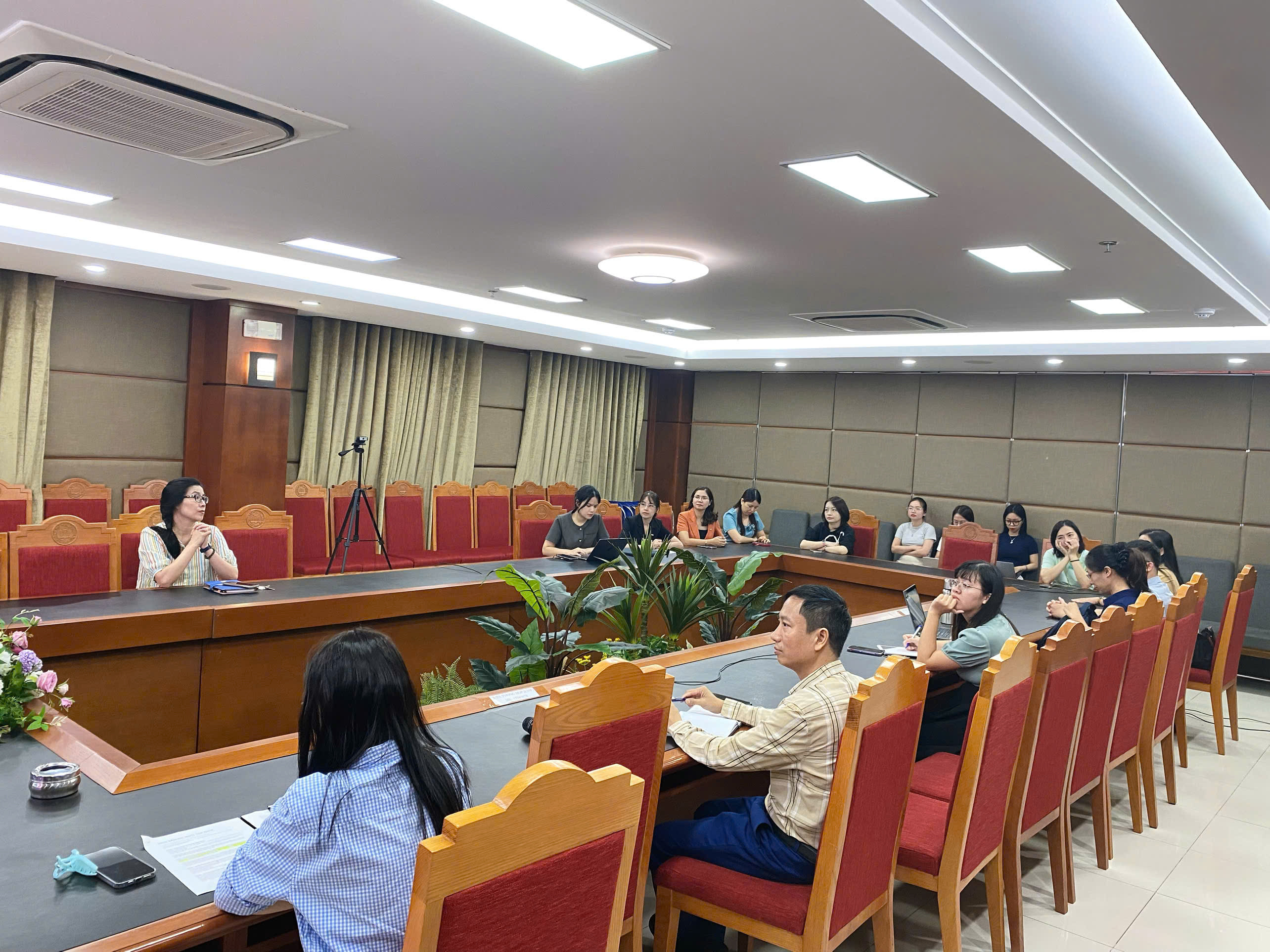 Xuất bản quốc tế: Tổng kết kinh nghiệm thực chiến cho nhà nghiên cứu trẻ